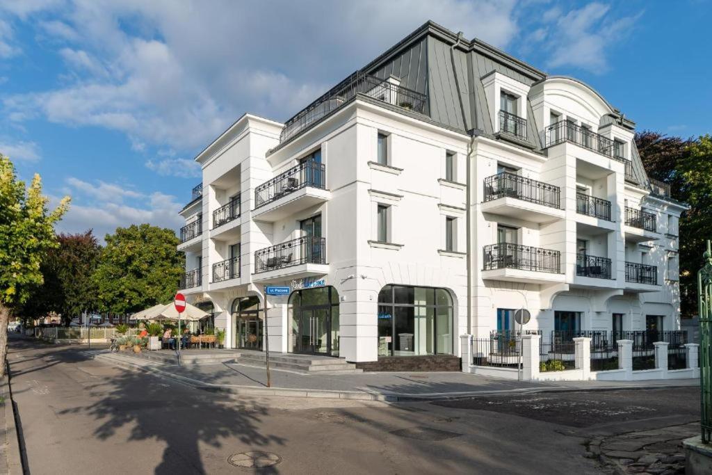 Luxury Apartments In Residence Maritime Miedzyzdroje Exterior photo